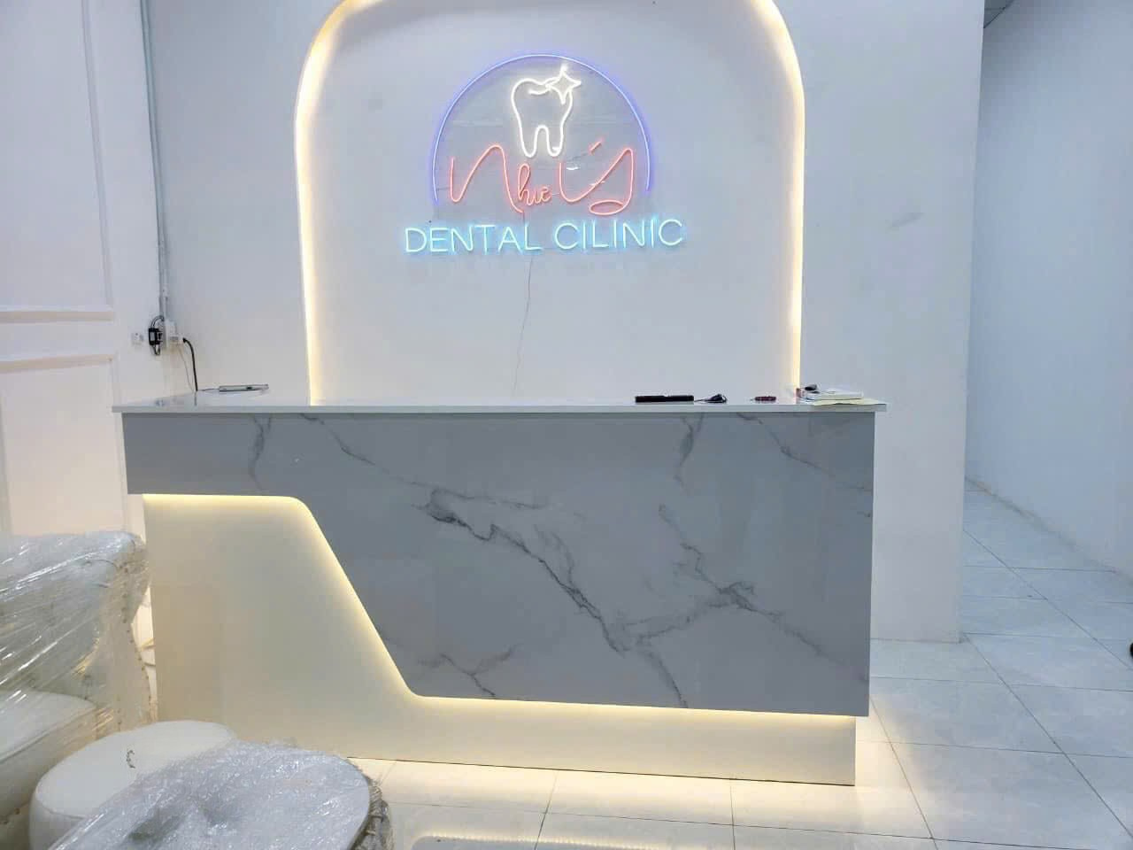 Mẫu thiết kế quầy thu ngân đẹp hiện đại - Mẫu 1