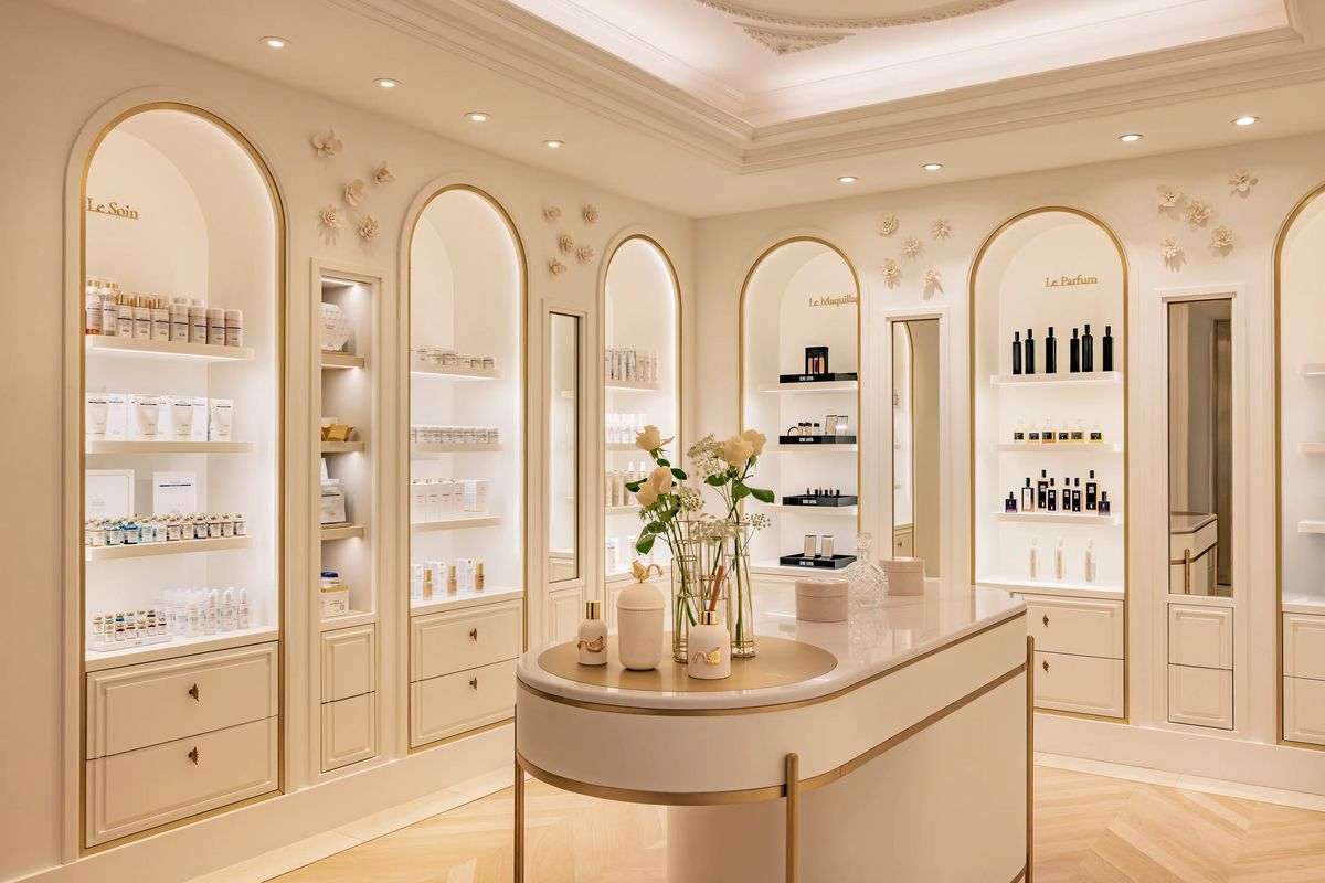 Thiết Kế Shop Phong Cách Luxury